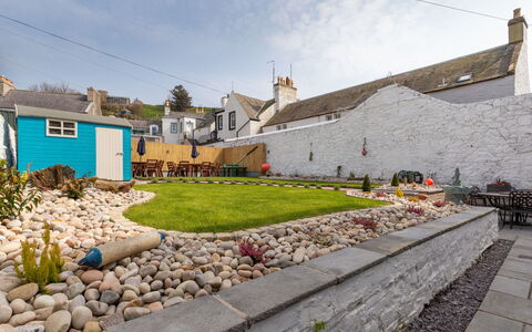 Portpatrick House: Schwimmbad, Gartenmöbel, Verbundwerkstoff, Schatten, Resort, Freizeit, Eco Hotel, Garten, Landscaping, Garten