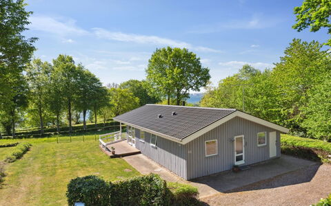 Conradine - 600M from the Sea: Wohnung, Eigentumswohnung, Estate, Balkon, Villa, Hotel