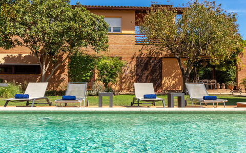 Top Villa Chantal Airco: Schwimmbad, Blau, Wohngebiet, Resort, Die Architektur, Haus, Zuhause, Estate, Gartenmöbel, Wohnung