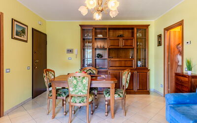 Miralago Guest House