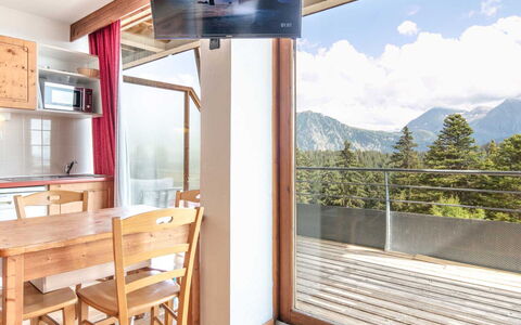 V du Bachat Melezes a: Möbel, Balkon, Stuhl, Gebirge, Holzbeize, Alpen, Penthouse, Glazialmorphologie