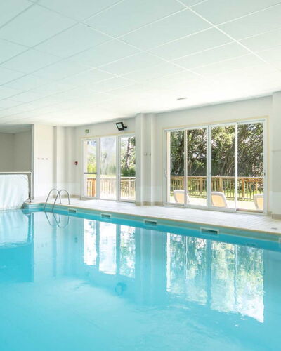 Les Tetras: Schwimmbad, Resort, Verbundwerkstoff, Thermae, Freizeitzentrum, Hotel, Water Feature, Eco Hotel, Ferienort