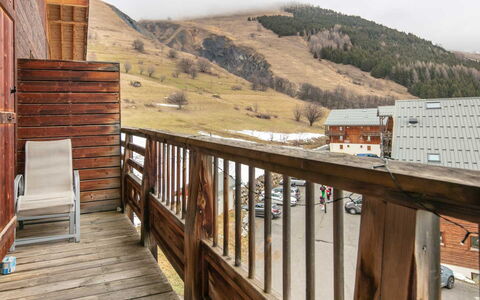 Les Marmottes: Holz, Zuhause, Holzbeize, Gebirge, Hartholz, Holz, Planke, Senke, Einfrieren, Balkon