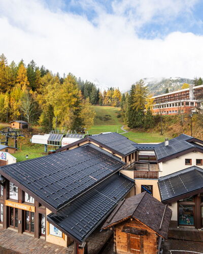 Les Arcades a: Haus, Schnee, Gebirge, Winter, Bergstation, Zuhause, Steigung, Dorf, Einfrieren, Senke