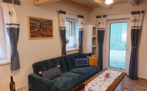 Adélka: Möbel, Holz, Interior Design, Flooring, Fussboden, Zuhause, Zimmer, Beleuchtung, Wohnzimmer, Wohnung