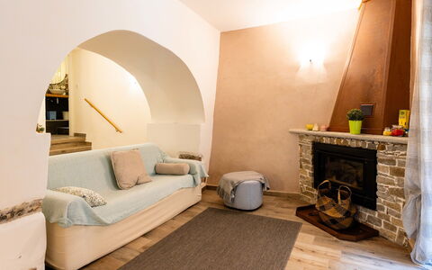 Al Forte: Möbel, Interior Design, Wand, Zimmer, Holz, Flooring, Fussboden, Decke, Couch, Beleuchtung