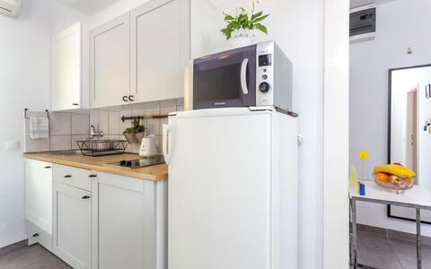 Peaceful Apartment With Beautiful View - Hvar: Major Appliance, Küchengerät, Küche, Interior Design, Möbel, Flooring, Countertop, Cabinetry, Zimmer, Fussboden