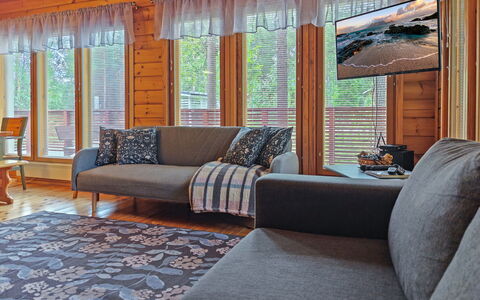 Kevätruska a: Möbel, Interior Design, Holz, Couch, Flooring, Fussboden, Wohnzimmer, Zuhause, Zimmer