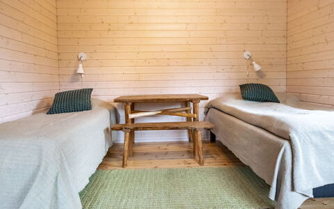 Vintteri: Möbel, Interior Design, Flooring, Fussboden, Tabelle, Decke, Küche & Esszimmer Tisch, Beleuchtung, Stuhl, Zuhause
