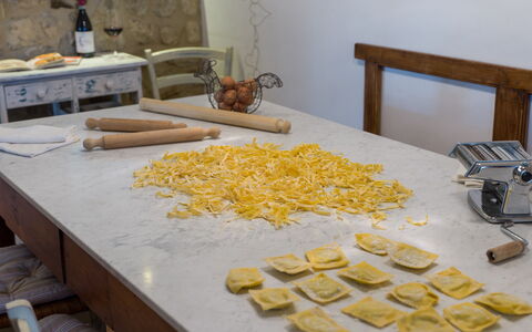 Capanna Al Lago: Zutat, Essen, Geschirr, Kochen, Servierware, Countertop
