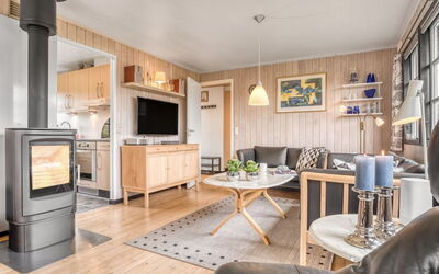 Thorir - 500M from the Sea