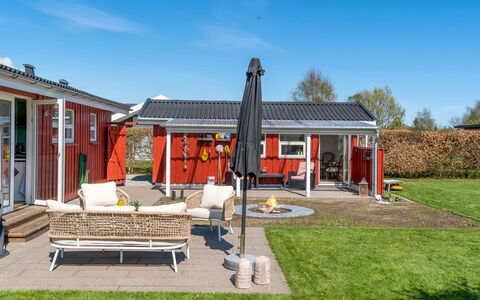 Ruse - from the Sea: Holz, Zuhause, Veranda, Deck, Hartholz, Dach, Holzbeize, Holzboden, Eco Hotel