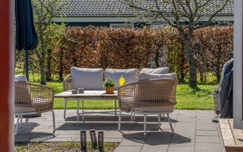Ruse - from the Sea: Holz, Zuhause, Veranda, Deck, Hartholz, Dach, Holzbeize, Holzboden, Eco Hotel