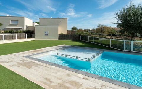 La Dune: Schwimmbad, Flooring, Verbundwerkstoff, Schatten, Garten, Landscaping, Fliese, Resort, Beton, Hinterhof