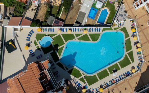 Villa Magna: Himmel, Blau, Daytime, Horizont, Küste, Tropen, Ferienort