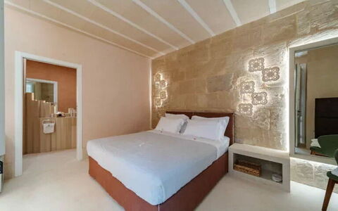 Palazzo Corte Dei Granai: Wand, Flooring, Fussboden, Interior Design, Decke, Zimmer, Wohnung, Schlafzimmer, Bett, Suite