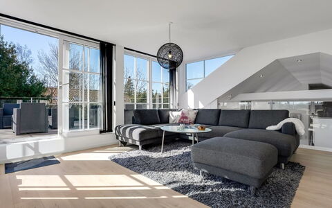 Judit - 10M from the Sea: Interior Design, Flooring, Möbel, Decke, Couch, Wohnung, Fussboden, Zuhause, Wohnzimmer, Die Architektur