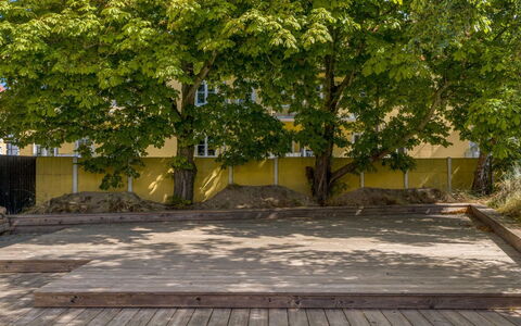 Rami - 250M from the Sea: Estate, Schatten, Auffahrt, Bauernhaus