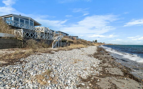 Answald - 10M from the Sea: Estate, Schatten, Auffahrt, Bauernhaus