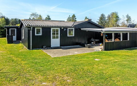 Yaris - from the Sea: Haus, Dach, Zuhause, Hütte, Schuppen, Gartenbauten, Abstellgleis, Garten, Blockhaus, Hütte