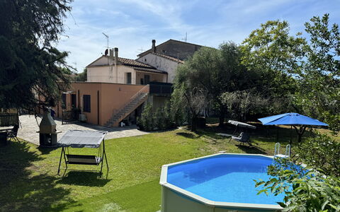 Il Volo Del Nibbio: Schwimmbad, Hinterhof, Garten, Estate, Garten, Landscaping, Rasen, Schatten, Hazienda, Villa