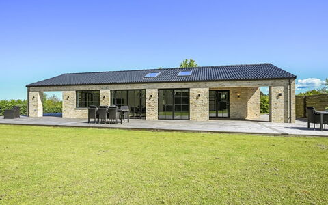 Tähti - 425M from the Sea: Dach, Haus, Wohngebiet, Zuhause, Estate, Hütte, Design