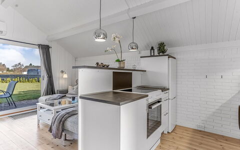 Darina - 150M from the Sea: Wohnung, Eigentumswohnung, Estate, Balkon, Villa, Hotel