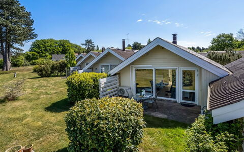 Darina - 150M from the Sea: Wohnung, Eigentumswohnung, Estate, Balkon, Villa, Hotel
