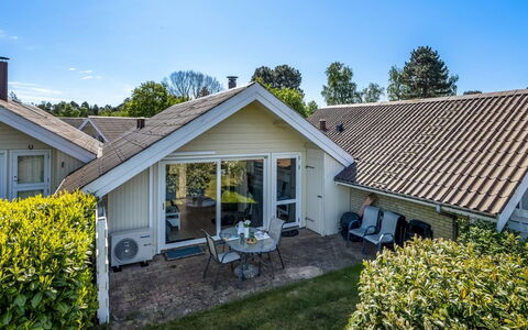 Darina - 150M from the Sea: Wohnung, Eigentumswohnung, Estate, Balkon, Villa, Hotel