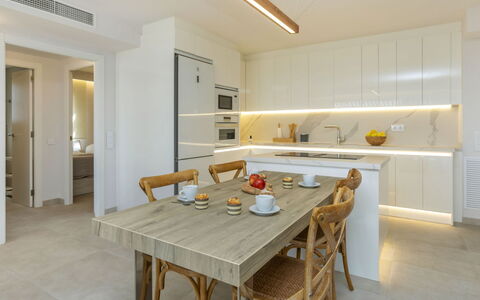 Marinada Cambrils: Schwimmbad, Verbundwerkstoff, Wohnung, Eigentumswohnung, Villa, Landscaping, Resort, Hotel, Balkon, Eco Hotel