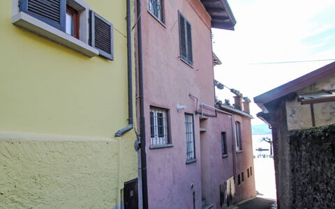 Azzurra: Schwimmbad, Verbundwerkstoff, Wohnung, Eigentumswohnung, Villa, Landscaping, Resort, Hotel, Balkon, Eco Hotel