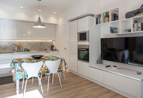 La Casa Dei Mandarini: Möbel, Interior Design, Küche, Flooring, Wand, Küchengerät, Countertop, Cabinetry, Holz, Decke