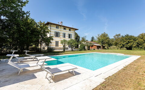Villa Amelia: Blau, Schwimmbad, Haus, Zuhause, Estate, Resort, Gartenmöbel, Villa, Garten, Villa