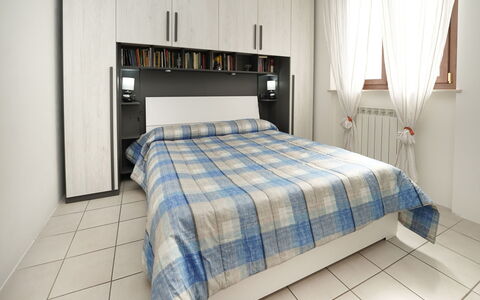 Casa Rigo: Möbel, Schlafzimmer, Bett, Interior Design, Bettdecke, Bedding, Fussboden, Flooring, Linens, Zimmer