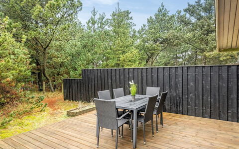 Brodde - 300M from the Sea: Blau, Schwimmbad, Möbel, Gartenmöbel, Resort, Stuhl, Schatten, Eco Hotel, Blumentopf