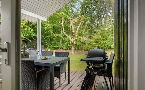 Nanni - from the Sea: Holz, Zuhause, Veranda, Deck, Hartholz, Dach, Holzbeize, Holzboden, Eco Hotel