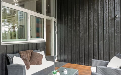 Nanni - from the Sea: Holz, Zuhause, Veranda, Deck, Hartholz, Dach, Holzbeize, Holzboden, Eco Hotel