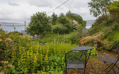 Galtrigill: Wohngebiet, Strauch, Dach, Zuhause, Hütte, Auffahrt, Estate, Abstellgleis, Landscaping, Garten