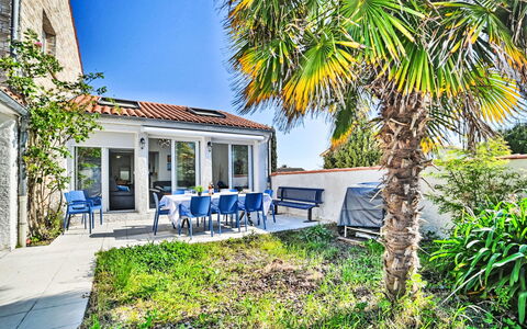La Miscandière: Gebirge, Küste, Balkon, Eco Hotel, Resort, Ferienort, Hotel, Grat, Klang