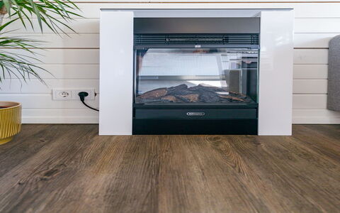 Residence Domburg: Fussboden, Flooring, Holzboden, Hartholz, Laminatboden, Planke, Holzbeize, Regale, Major Appliance, Wohnzimmer