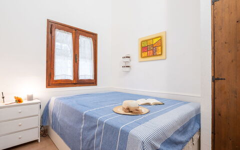Casa ai Mandorli: Wand, Interior Design, Möbel, Holz, Fussboden, Schlafzimmer, Flooring, Decke, Bett, Wohnung