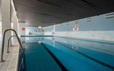 De Haan 140: Flooring, Fussboden, Decke, Schwimmbad, Fliese, Daylighting
