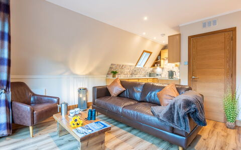 Oystercatcher: Holz, Interior Design, Flooring, Zuhause, Wohnung, Fussboden, Möbel, Wohnzimmer, Couch, Holzboden
