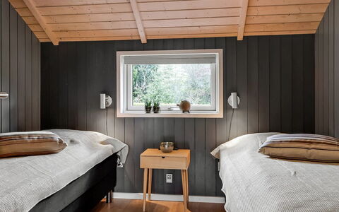 Truels - 30Km from the Sea: Schlafzimmer, Holz, Bett, Bettdecke, Interior Design, Bedding, Decke, Bettrahmen, Möbel, Fussboden