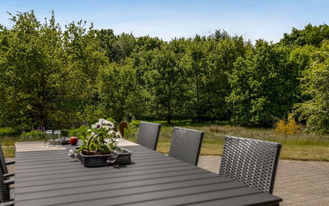 Truels - 30Km from the Sea: Möbel, Gartenmöbel, Tabelle, Tisch Im Freien, Stuhl, Küche & Esszimmer Tisch, Schatten, Garten, Terrasse, Hartholz
