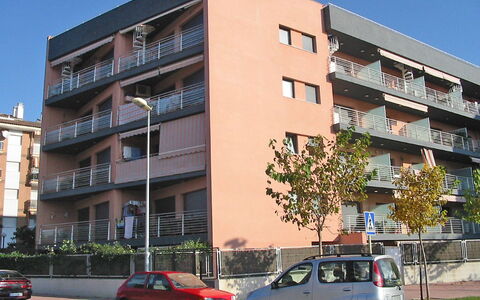Tramuntana: Wohngebiet, Gebäude, Wohnung, Eigentum, Nachbarschaft, Die Architektur, \Stadt, Fahrzeug, Fassade, Mischnutzung