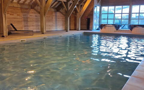 Les Fermes de Saint Sorlin: Schwimmbad, Resort, Estate, Hartholz, Eco Hotel, Strahl, Daylighting, Planke