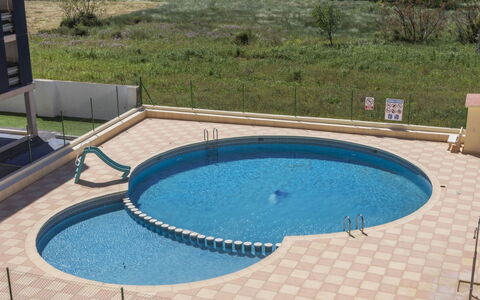 Aroca: Schwimmbad, Verbundwerkstoff, Resort, Water Feature, Schatten, Gartenmöbel, Freizeit, Freizeitzentrum, Fliese, Design