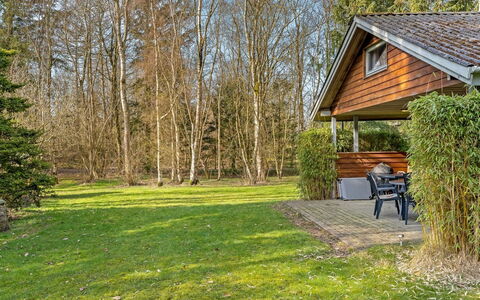 Franzisca - 200M to the Fjord: Haus, Dach, Zuhause, Hütte, Schuppen, Gartenbauten, Abstellgleis, Garten, Blockhaus, Hütte