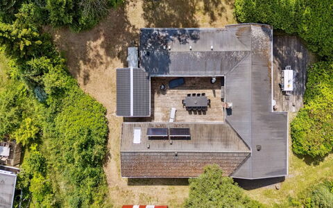 Rieke - from the Sea: Estate, Schatten, Auffahrt, Bauernhaus